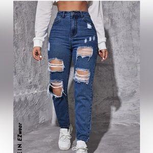 SHEIN EZwear Ripped Mom Jeans